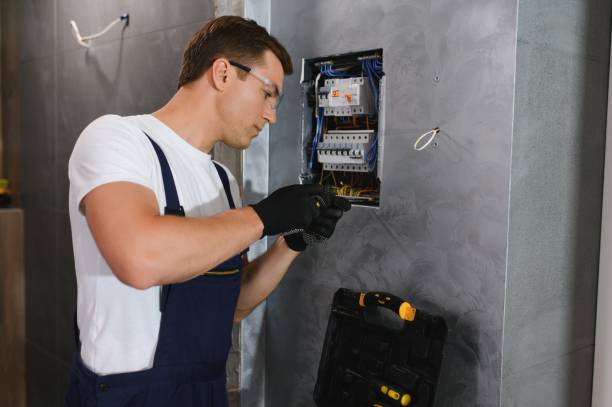 Best Circuit Breaker Repair  in Kinston, NC